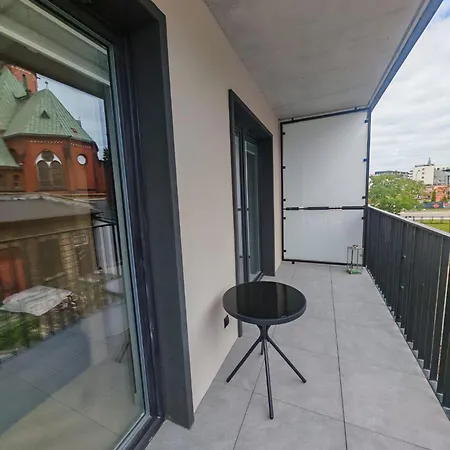 110 Grand Bulwar * Szczecin